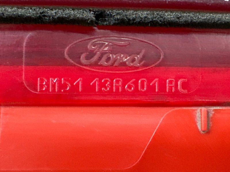 Фонарь задний стоп-сигнал Ford focus 3 2012 CB8