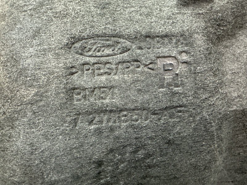 Подкрылок Ford focus 3 2012 CB8