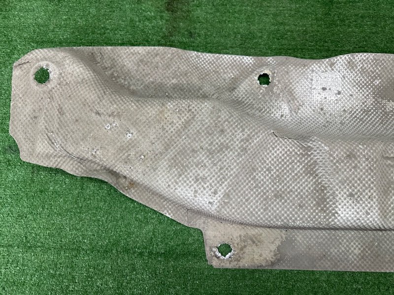 Тепловой экран Ford focus 3 2012 CB8