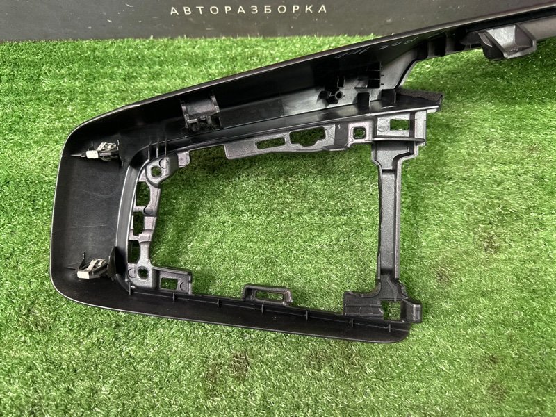 Накладка центральной консоли Ford focus 3 2012 CB8