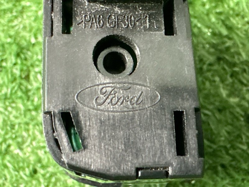 Кнопка обогрева заднего стекла Ford focus 3 2012 CB8