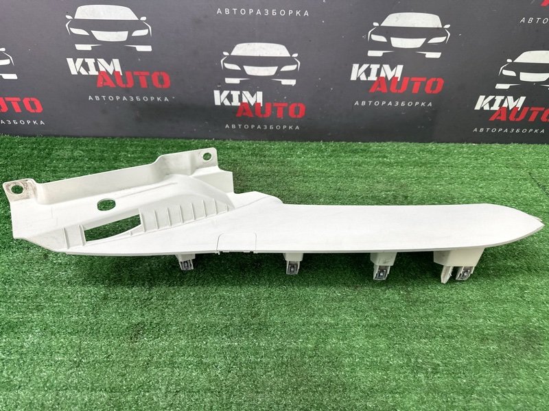 Накладка стойки кузова Ford focus 3 2012 CB8
