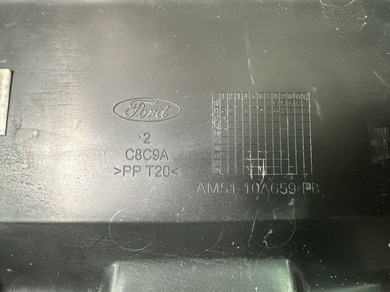 Короб аккумулятора Ford focus 3 2012 CB8