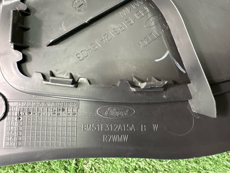 Обшивка багажника Ford focus 3 2012 CB8