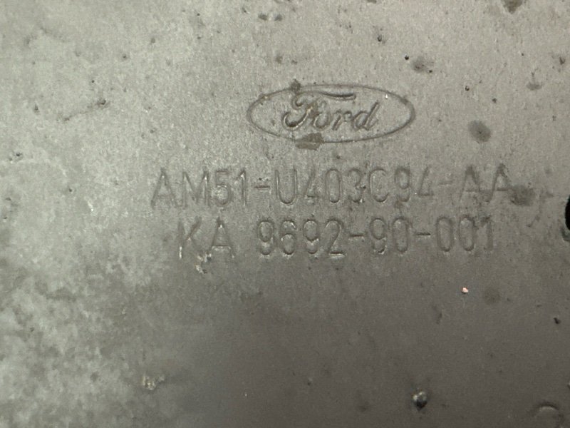 Усилитель бампера Ford focus 3 2012 CB8