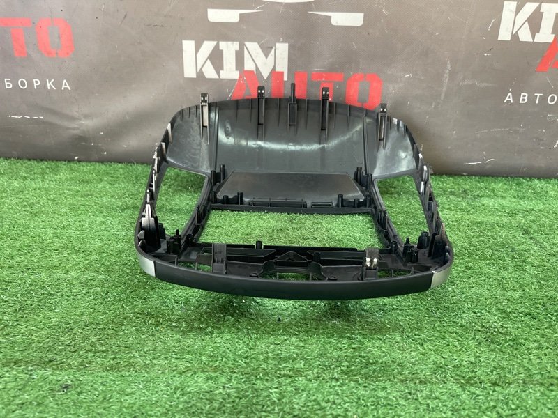 Рамка магнитолы Kia Ceed 1 2010 ED