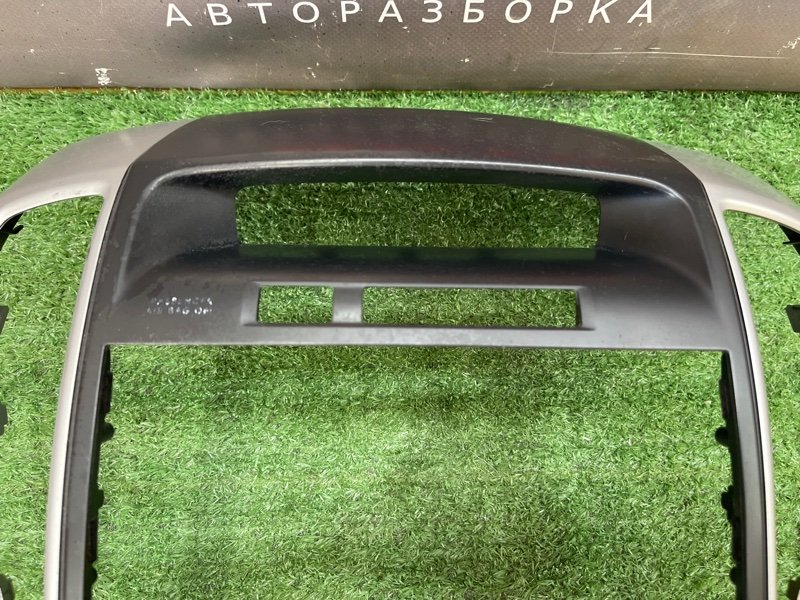 Рамка магнитолы Kia Ceed 1 2010 ED