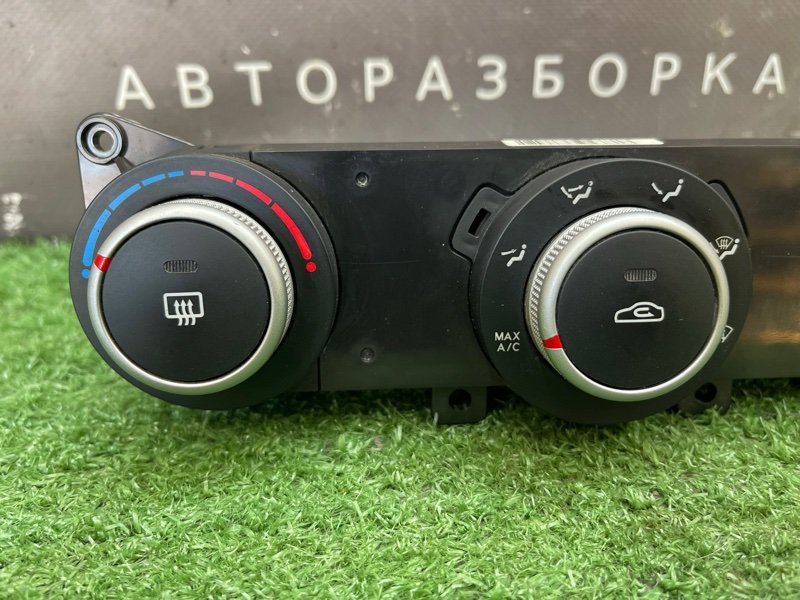 Блок управления отопителем и кондиционером Kia Ceed 1 2010 ED