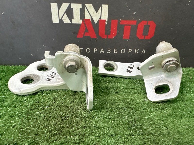 Петли двери Ford focus 3 2012 CB8