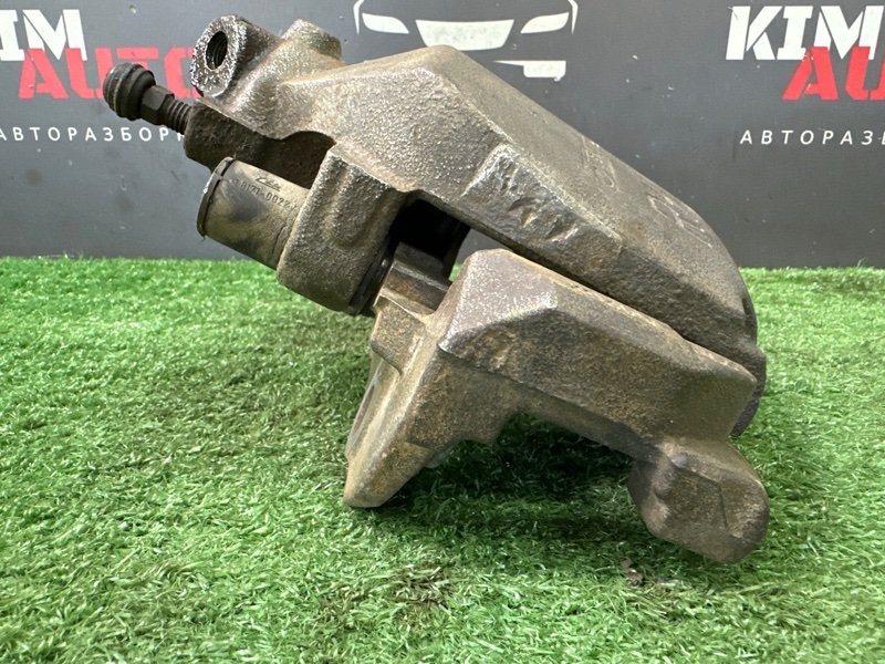 Суппорт тормозной Ford focus 3 2012 CB8