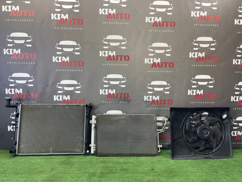 Кассета радиаторов с вентилятором Kia Ceed 1 2010 ED