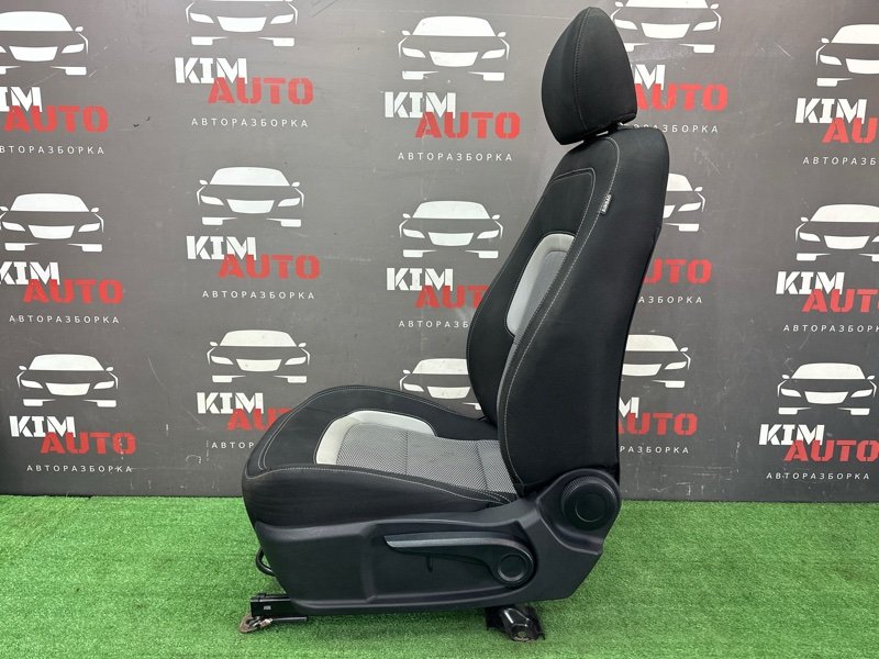 Сиденья передние комплект Kia Ceed 2 2012 JD