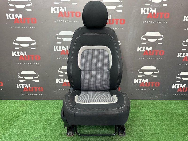 Сиденья передние комплект Kia Ceed 2 2012 JD