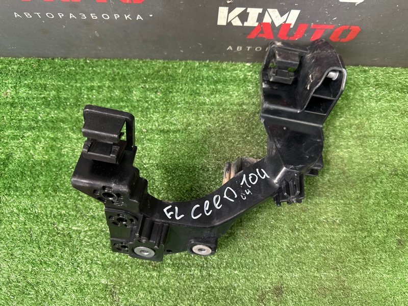 Кронштейн фары Kia Ceed 2 2012 JD