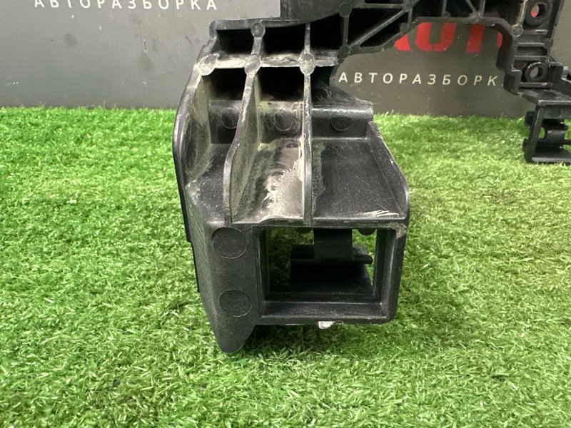 Кронштейн фары Kia Ceed 2 2012 JD