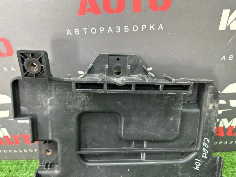 Площадка под АКБ Kia Ceed 2 2012 JD