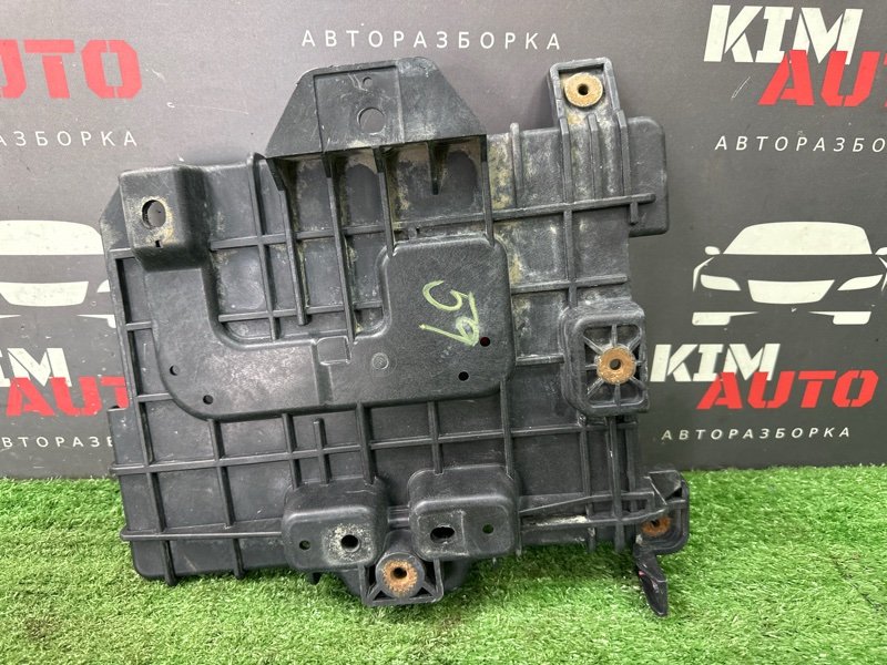 Площадка под АКБ Kia Ceed 2 2012 JD