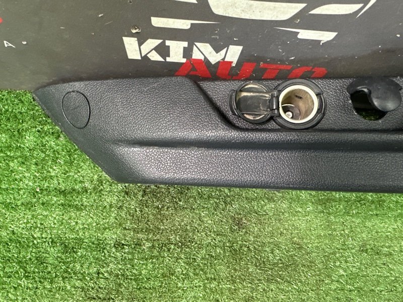 Опора полки багажника Kia Ceed 2 2012 JD