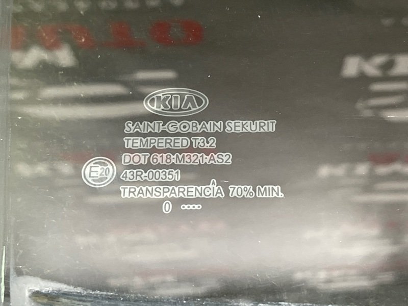 Стекло двери Kia Ceed 1 2010 ED