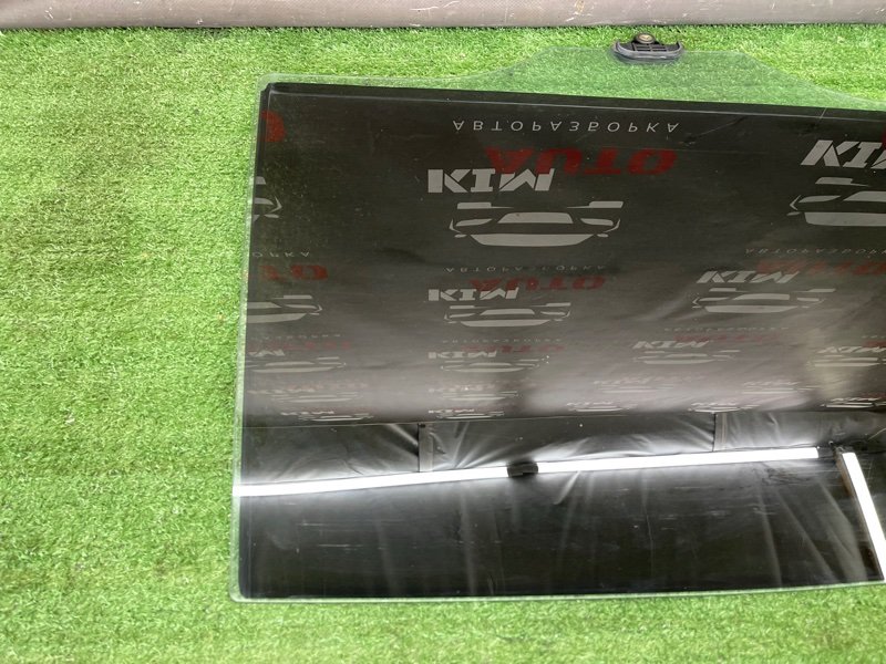 Стекло двери Kia Ceed 1 2010 ED