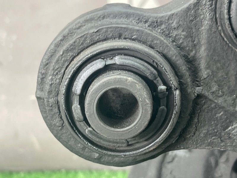 Кулак поворотный со ступицей Kia Ceed 1 2010 ED