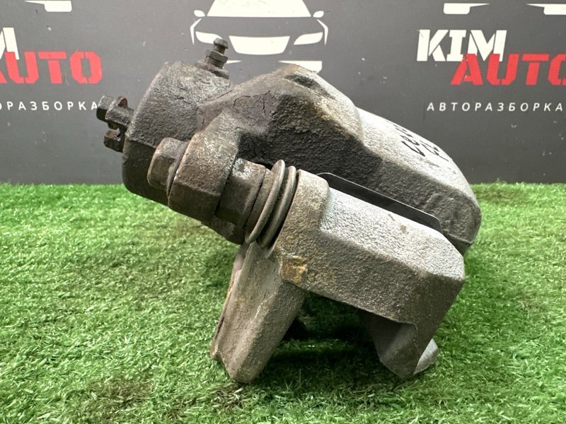 Суппорт тормозной Kia Ceed 2 2012 JD