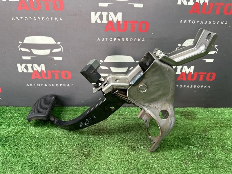 Педаль тормоза АКПП Kia Ceed 2 2012 JD