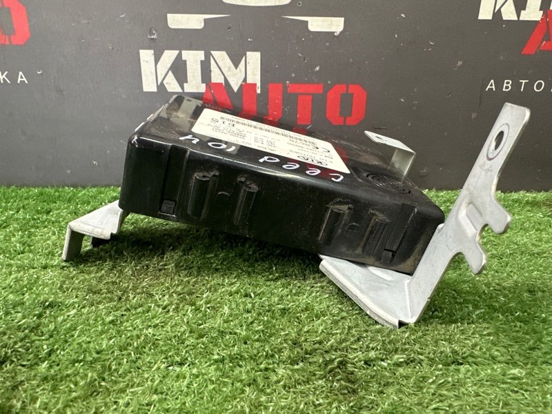 Блок комфорта(BCM) Kia Ceed 2 2012 JD