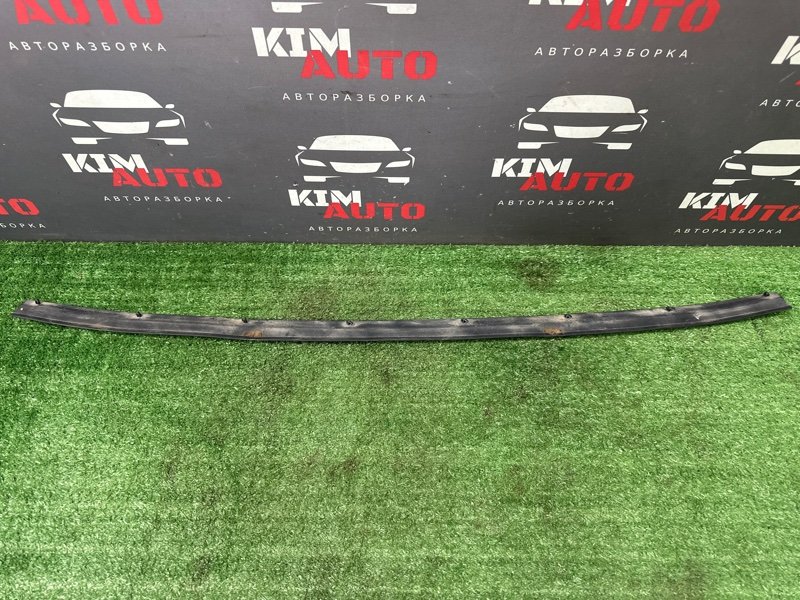 Уплотнитель капота Kia Ceed 2 2012 JD