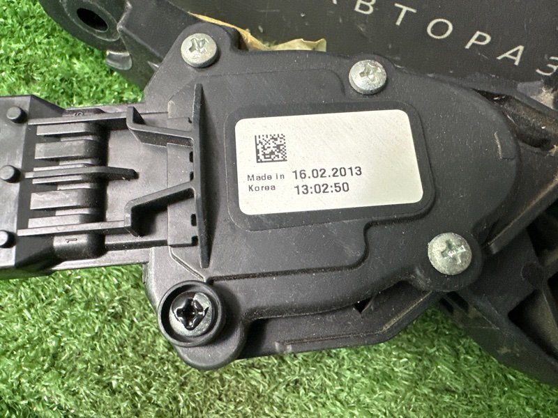 Педаль газа электронная Kia Ceed 2 2012 JD