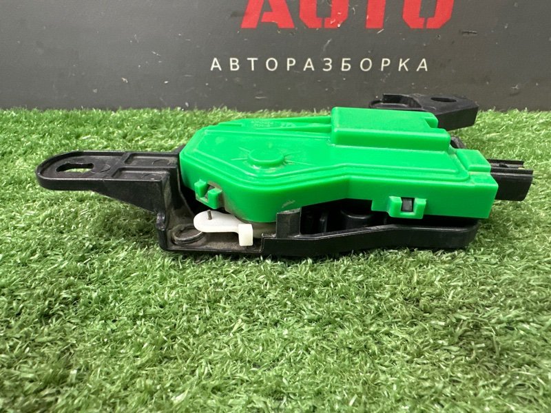 Активатор лючка бензобака Kia Ceed 2 2012 JD