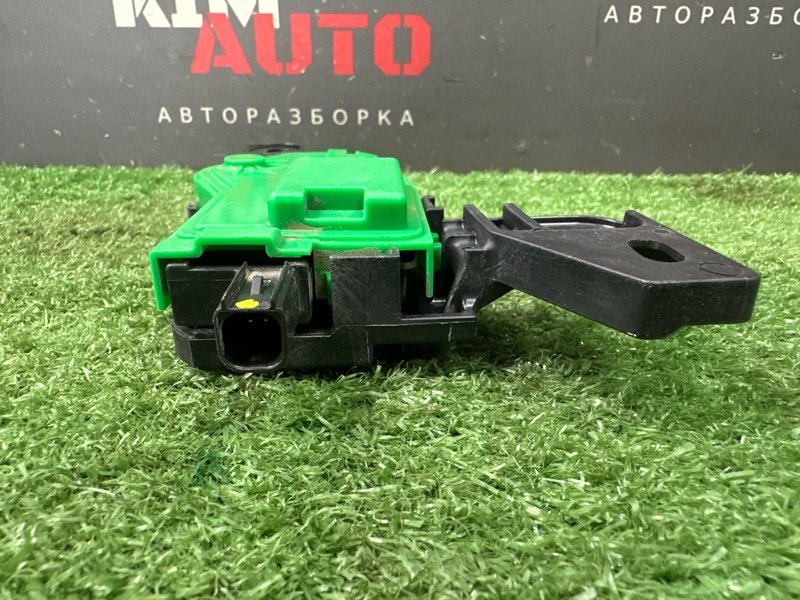 Активатор лючка бензобака Kia Ceed 2 2012 JD