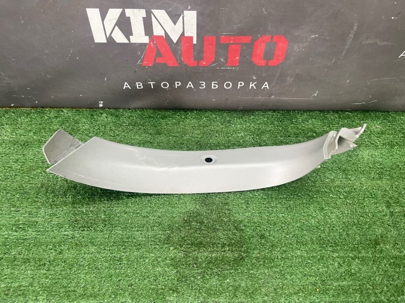 Обшивка крышки багажника Kia Ceed 1 2010 ED