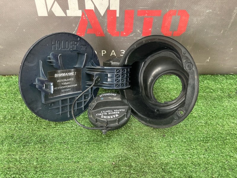 Лючок бензобака с крышкой Kia Ceed 1 2010 ED