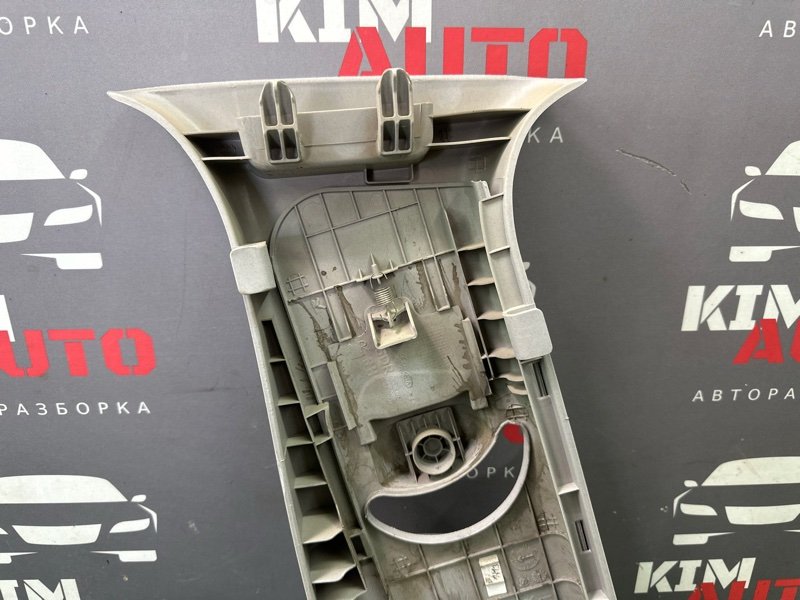 Накладка центральной стойки верхняя Kia Ceed 2 2012 JD