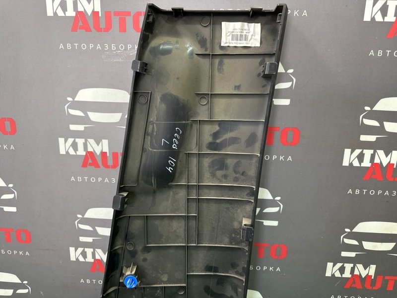 Накладка центральной стойки нижняя Kia Ceed 2 2012 JD
