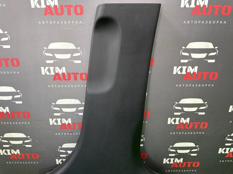 Накладка центральной стойки нижняя Kia Ceed 2 2012 JD