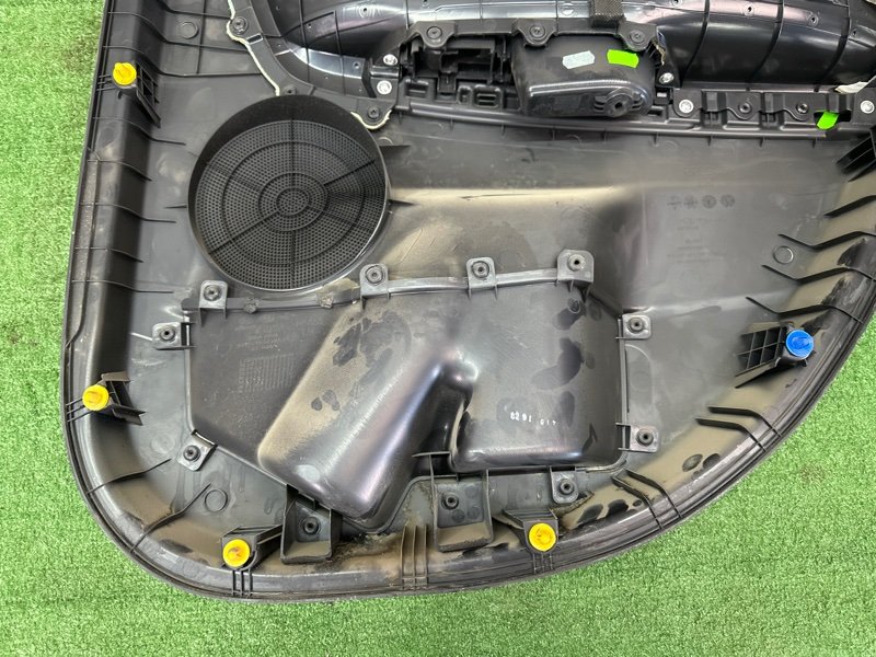 Обшивка двери Kia Ceed 2 2012 JD