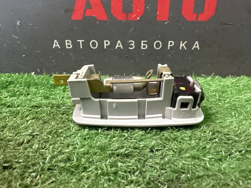 Плафон подсветки солнцезащитных козырьков Kia Ceed 2 2012 JD