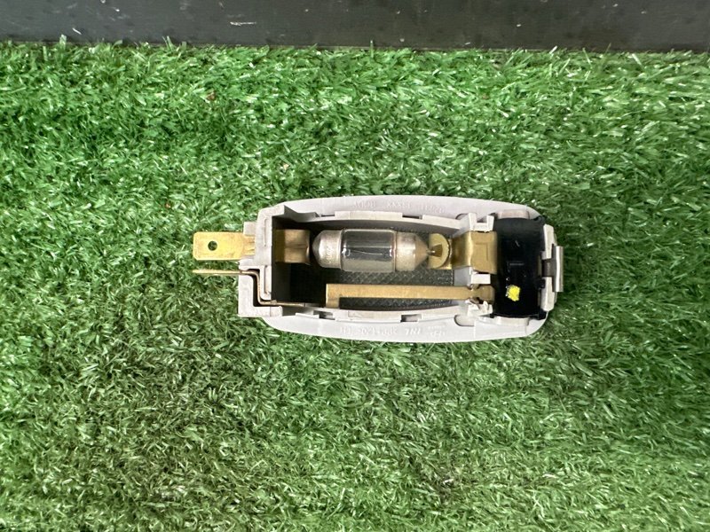 Плафон подсветки солнцезащитных козырьков Kia Ceed 2 2012 JD