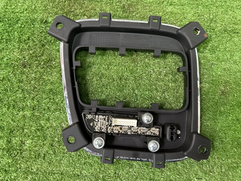 Накладка кулисы АКПП Kia Ceed 2 2012 JD