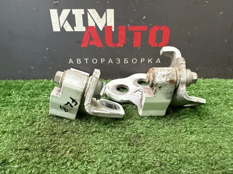 Петли двери Ford focus 3 2012 CB8