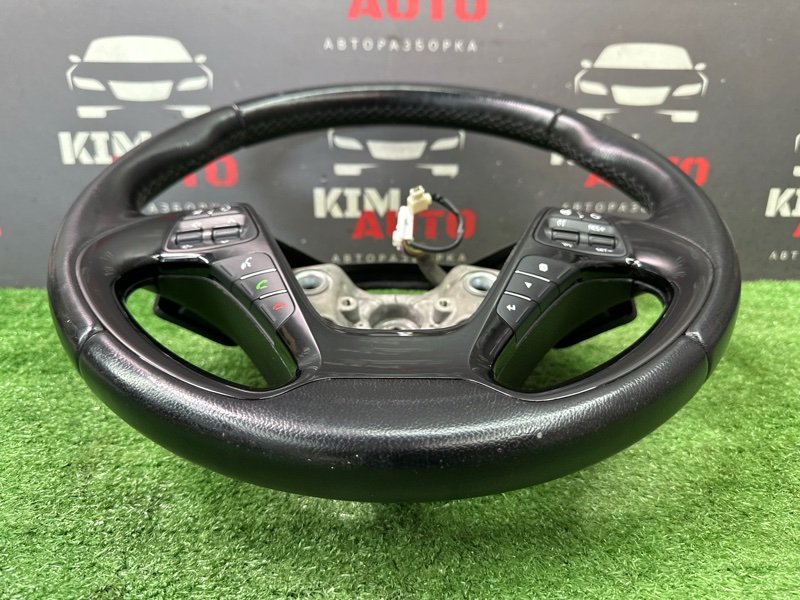 Руль кожаный с кнопками Kia Ceed 2 2012 JD