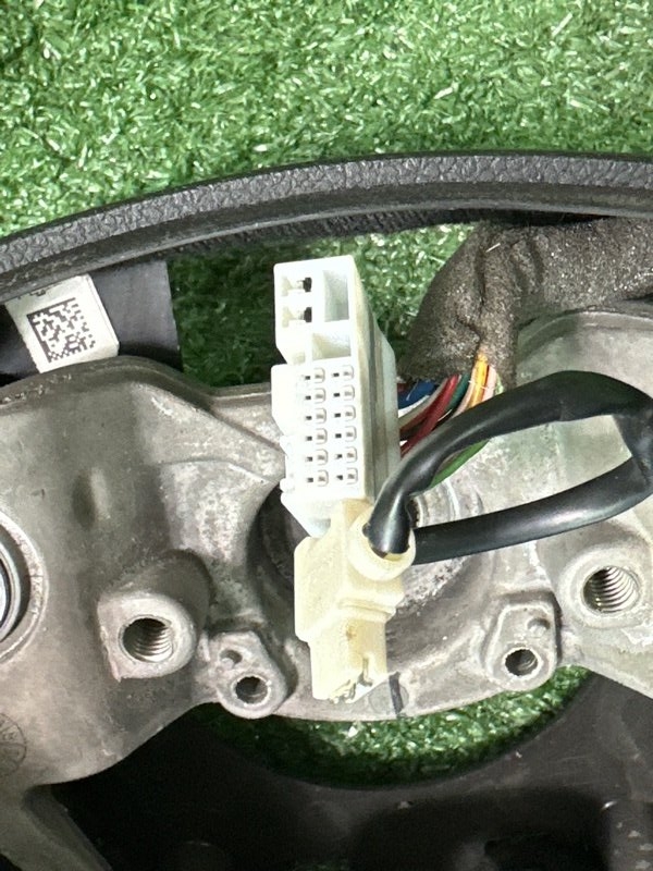 Руль кожаный с кнопками Kia Ceed 2 2012 JD