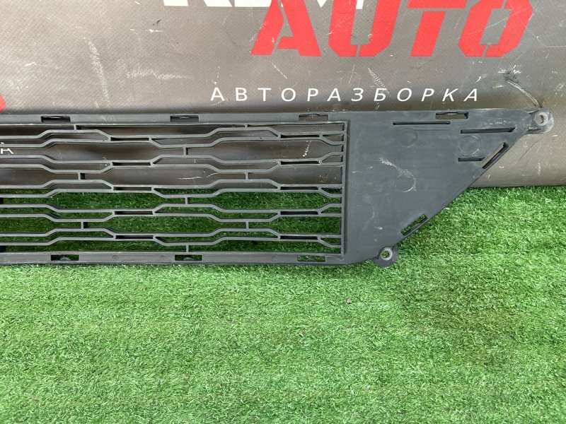Решетка бампера нижняя Kia Ceed 1 2010 ED