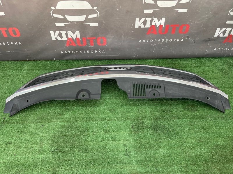 Решетка радиатора Kia Ceed 1 2010 ED
