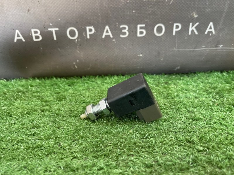 Выключатель стоп-сигнала(лягушка) Kia Ceed 1 2010 ED