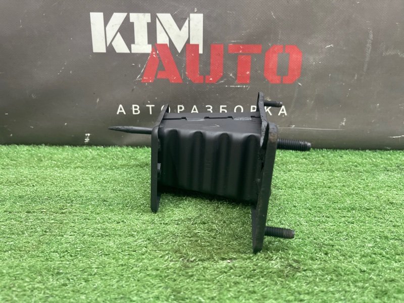 Кронштейн усилителя бампера Kia Ceed 1 2010 ED