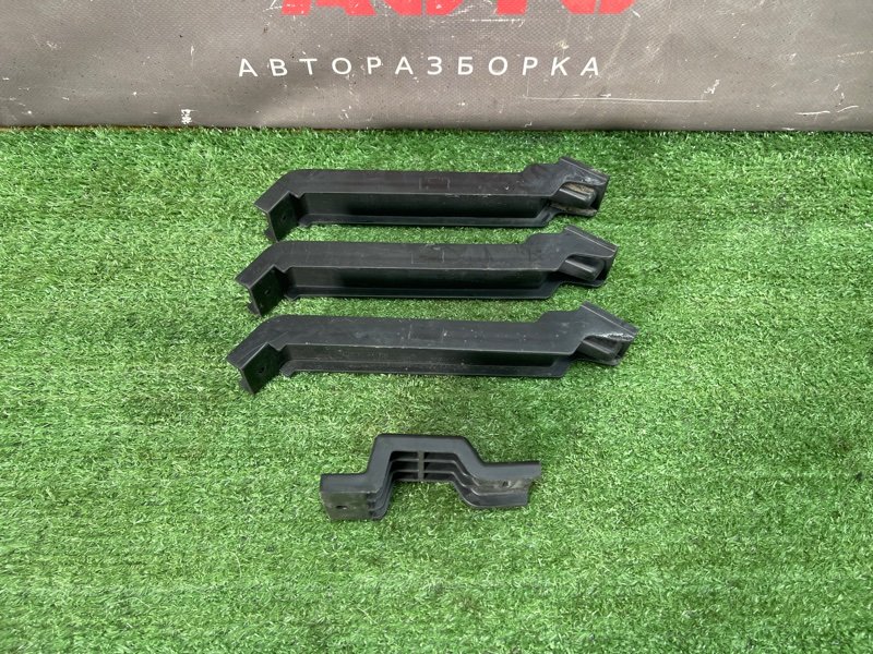 Кронштейн заднего бампера Kia Ceed 1 2010 ED
