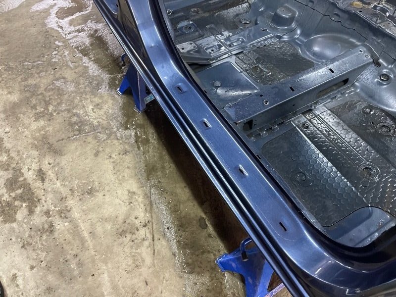Порог со стойкой Kia Ceed 1 2010 ED